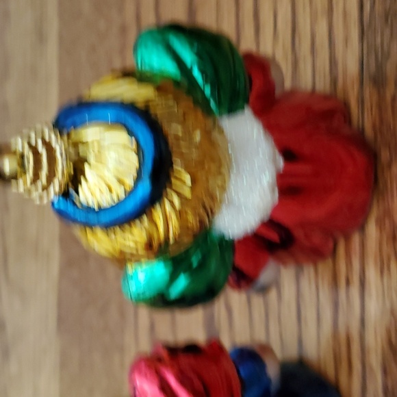 Set of Three Angel Ornaments - Picture 6 of 11